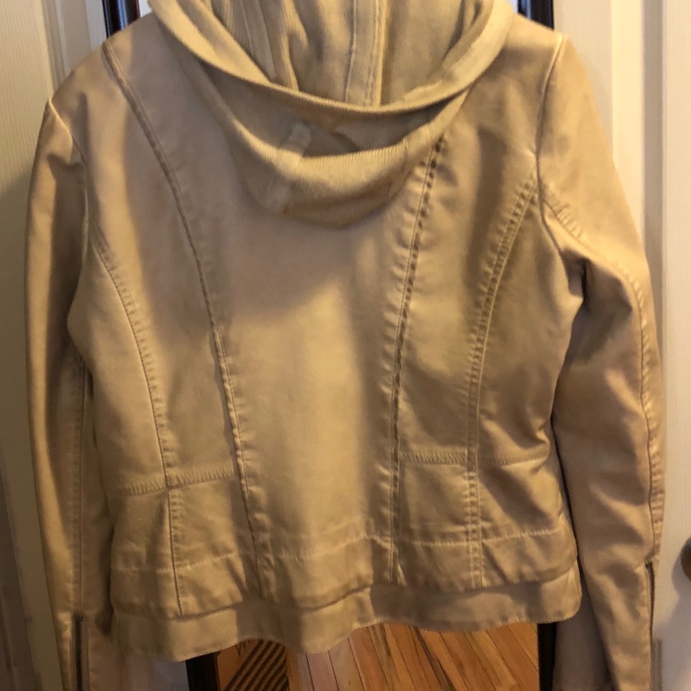 Motorcycle jacket - Picture 2 of 5